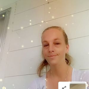 Meet your Posher, Tiara